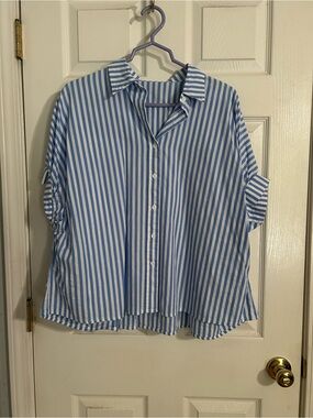 Women's Blue & White Striped Button-Front Blouse